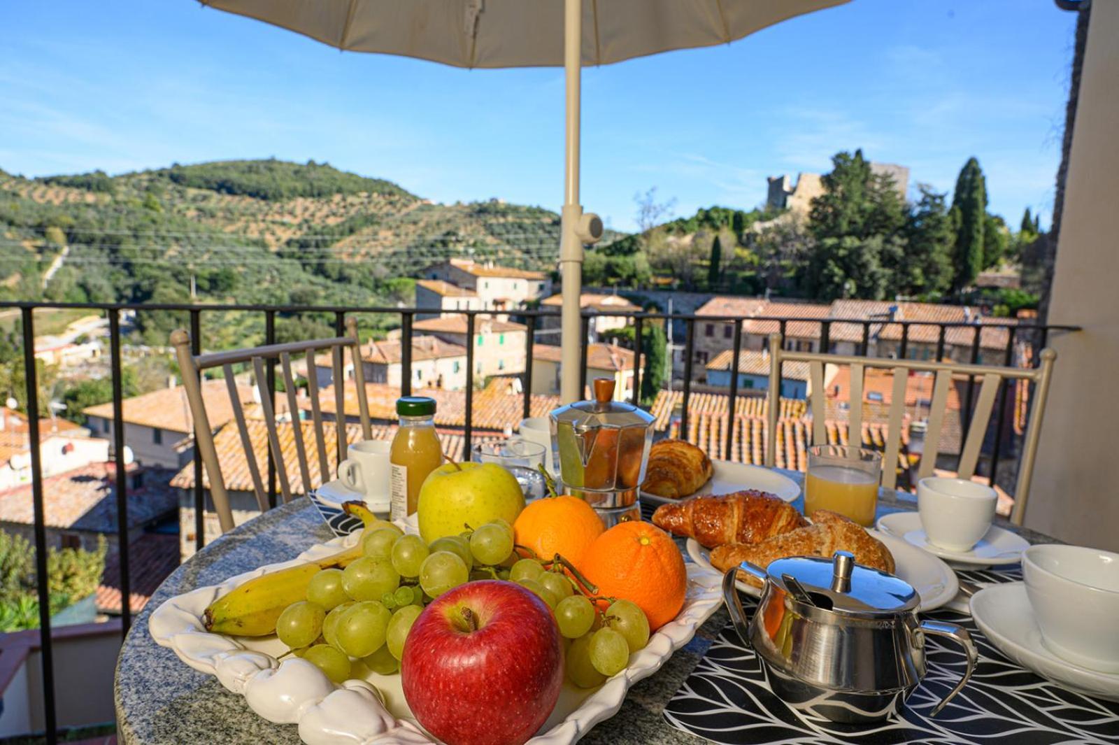 Il Chiostro Appartamenti & Suites Suvereto Bagian luar foto