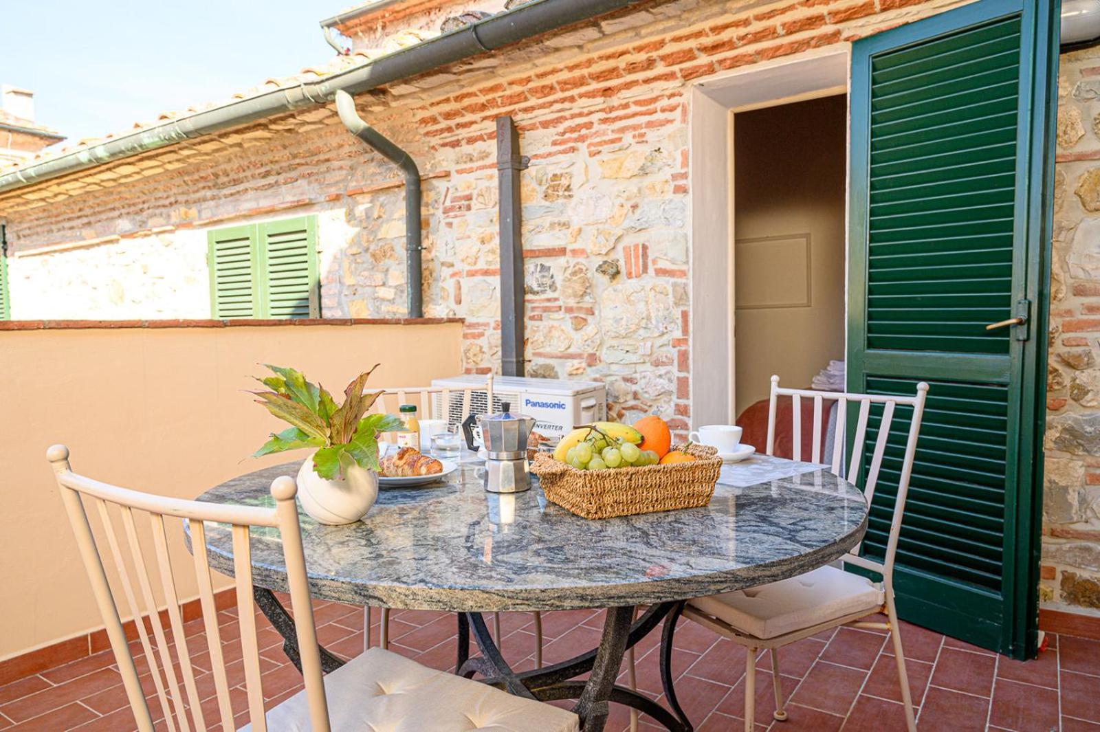 Il Chiostro Appartamenti & Suites Suvereto Bagian luar foto
